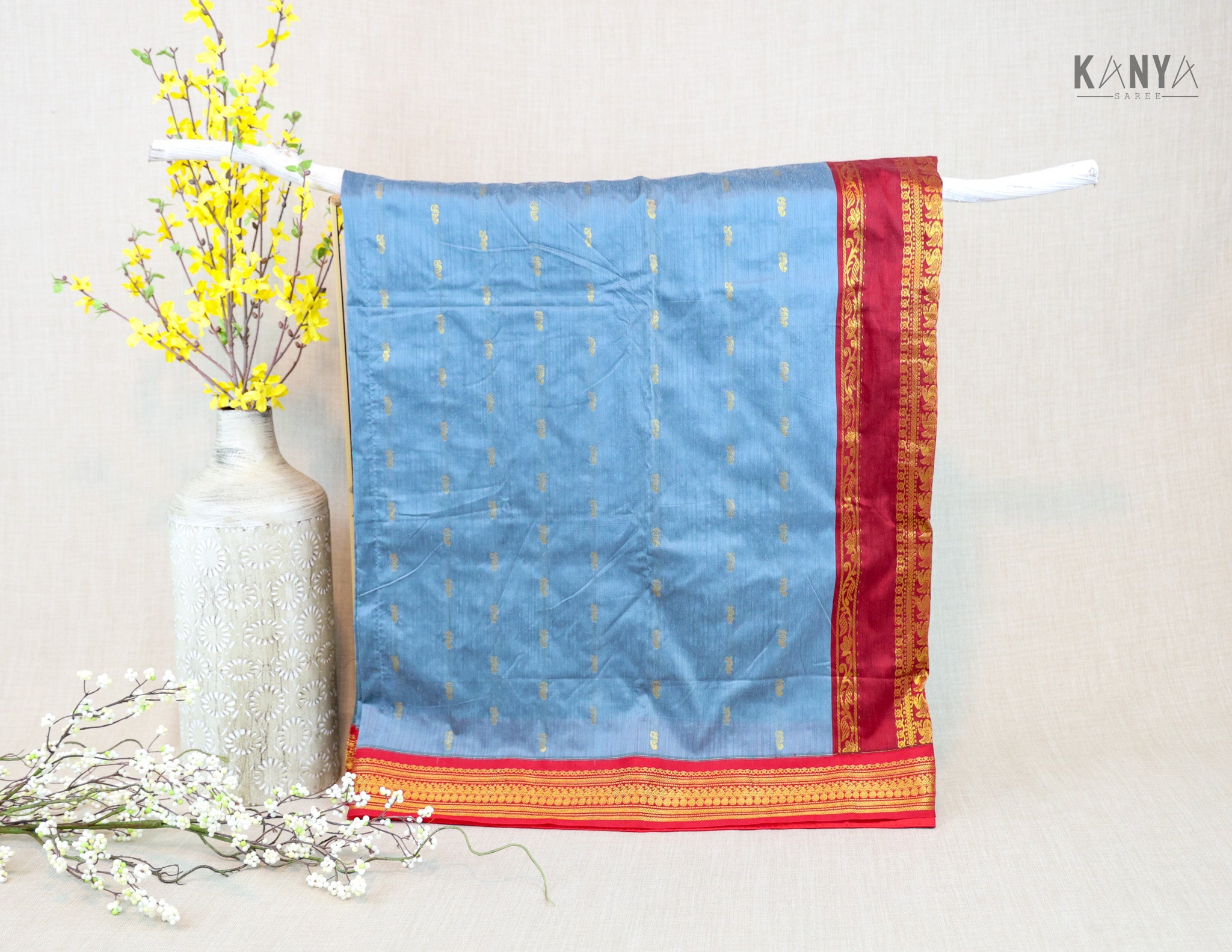 Cotton Gadwal with Red border